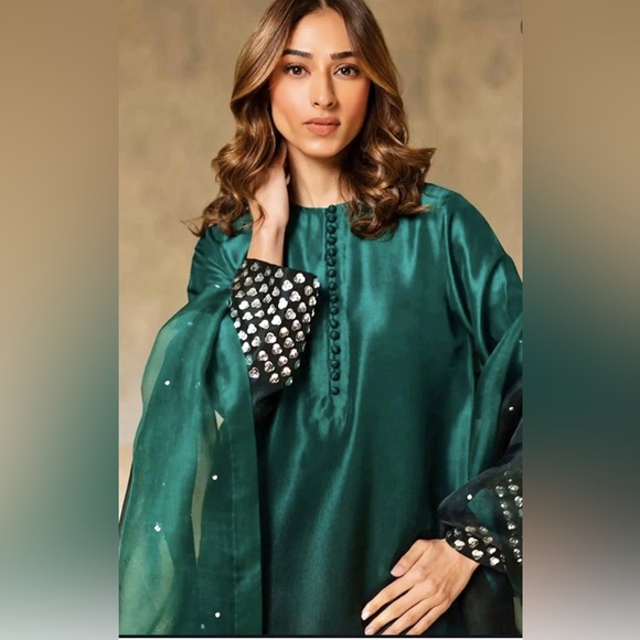 SOLD - Picture 3 of 11